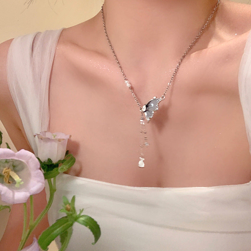 Necklace, women's accessories