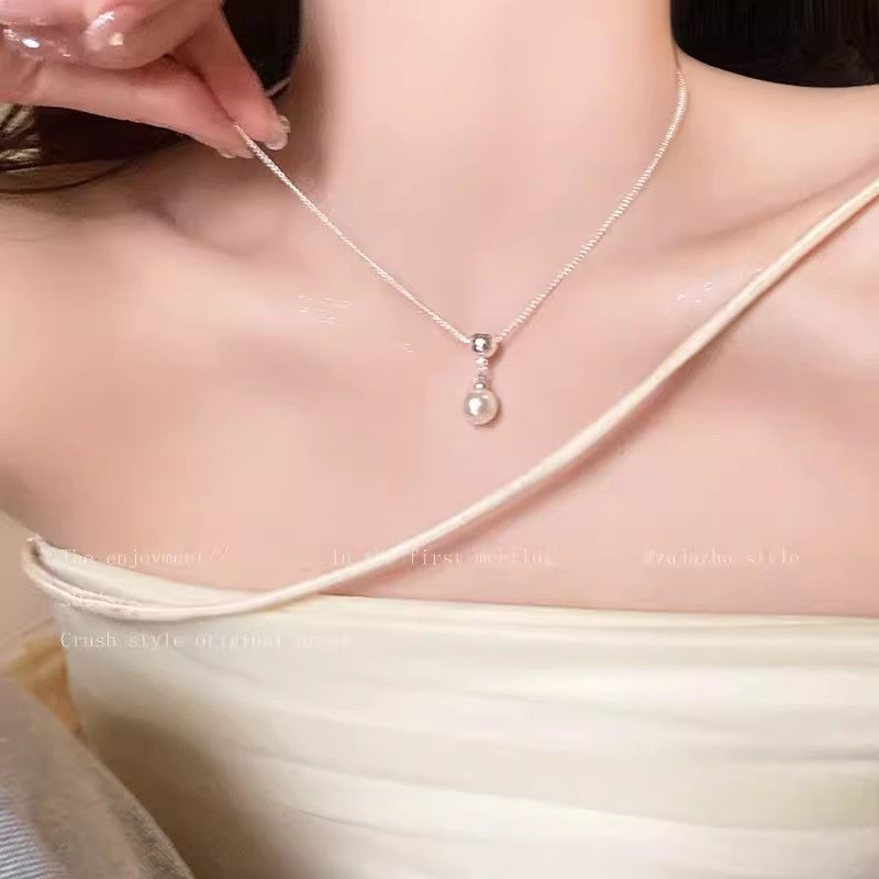 Necklace, women's accessories