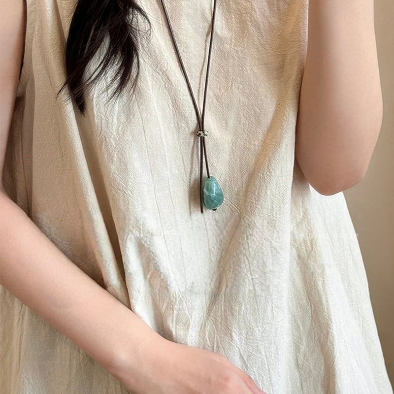 Necklace, women's accessories