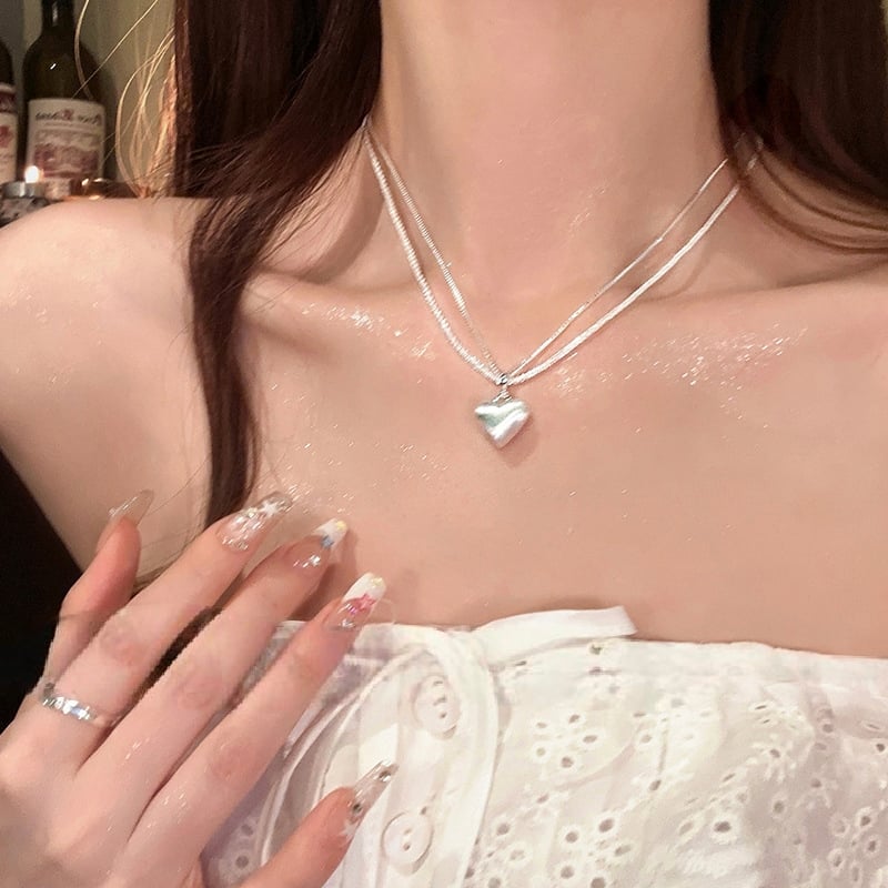 Necklace, women's accessories