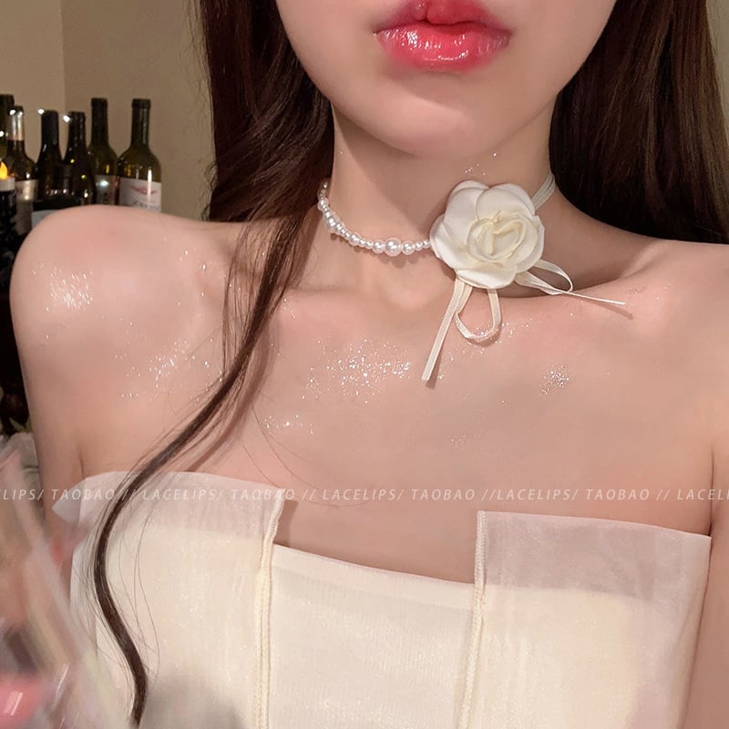 Necklace, women's accessories