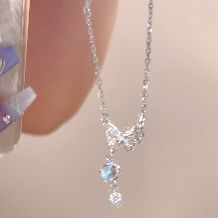 Necklace, women's accessories
