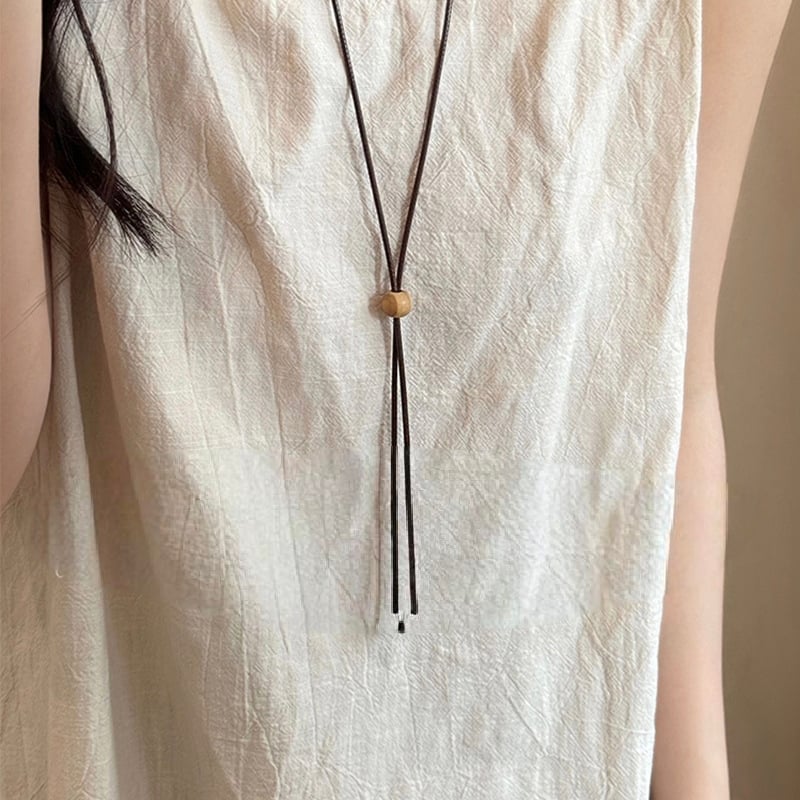 Necklace, women's accessories