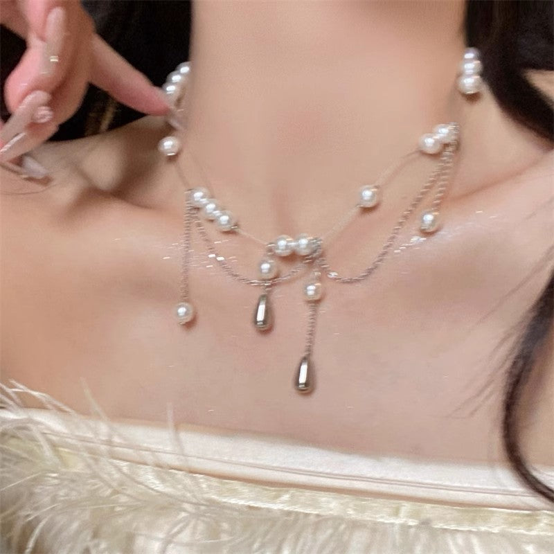 Necklace, women's accessories