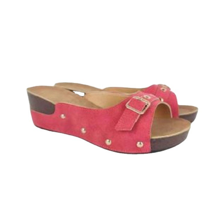 Belt-buckle, wedge heel, riveted flip-flops