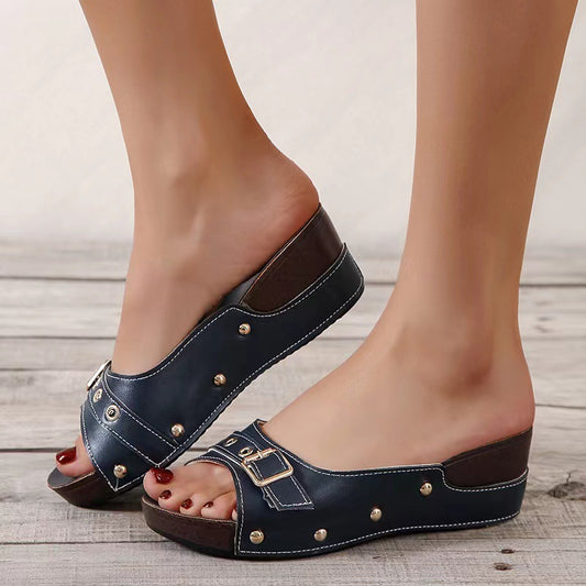 Belt-buckle, wedge heel, riveted flip-flops